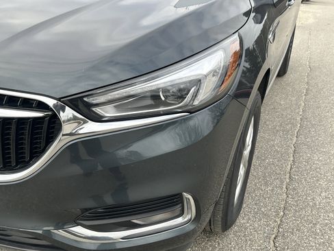 Used 2021 Buick Enclave Essence w/ Sound and Sites Package image 9