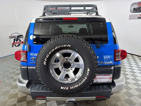 Used 2007 Toyota FJ Cruiser 4WD image 4