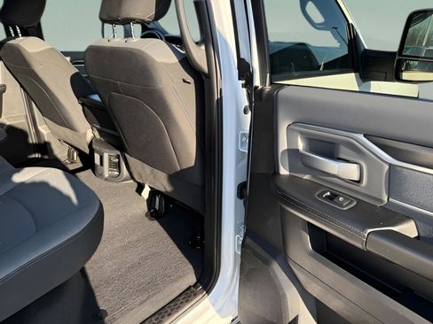 Certified 2023 RAM 3500 Big Horn AWD/4WD image 11
