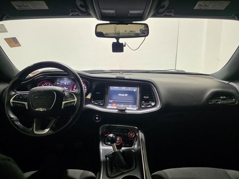 Used 2018 Dodge Challenger R/T Scat Pack image 2