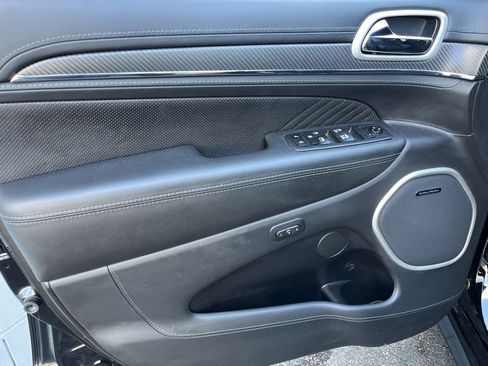 Used 2020 Jeep Grand Cherokee SRT AWD/4WD image 22