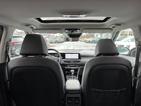 Used 2024 Kia Seltos EX AWD/4WD image 11