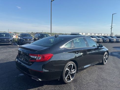 Used 2022 Honda Accord Sport image 2