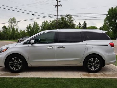 Used 2020 Kia Sedona SX FWD image 31