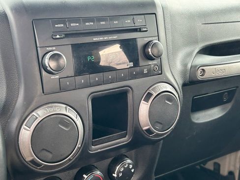 Used 2017 Jeep Wrangler Sport w/ Quick Order Package 24S image 17