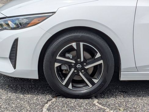 Used 2025 Nissan Sentra SV FWD image 13