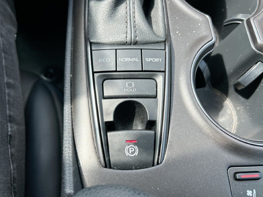Used 2022 Toyota Camry XSE w/ Navigation Package FWD image 35