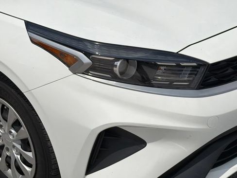 Used 2024 Kia Forte LX FWD image 8