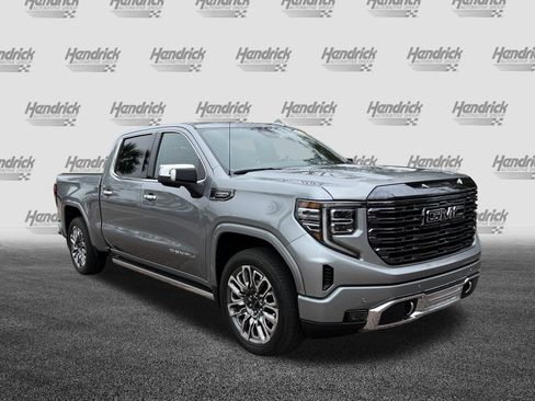 Used 2024 GMC Sierra 1500 Denali Ultimate image 2