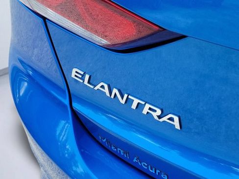 Used 2018 Hyundai Elantra SEL FWD image 5