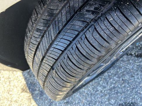 New 2025 Hyundai Elantra SEL image 40