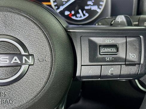 Used 2023 Nissan Rogue S FWD image 14