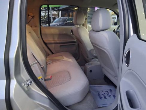 Used 2007 Chevrolet HHR LS image 11