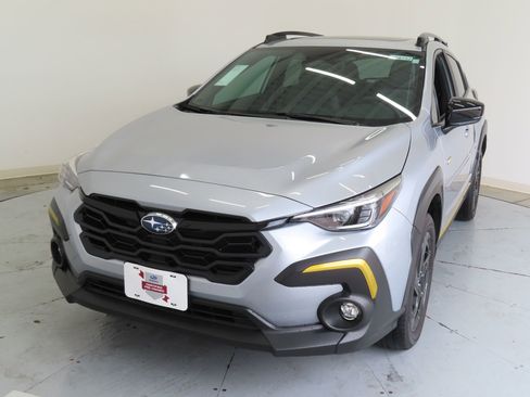 Certified 2025 Subaru Crosstrek 2.5i Sport w/ Crosstrek Mirror Package image 10