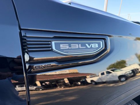 Used 2020 GMC Sierra 1500 Elevation w/ Elevation Value Package image 10