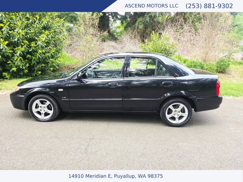 Used 2003 MAZDA Protege FWD image 2