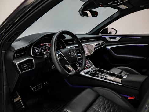 Used 2023 Audi RS 6 w/ Black Optic Package image 42