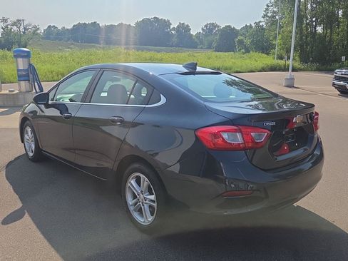 Used 2016 Chevrolet Cruze LT w/ Convenience Package FWD image 3