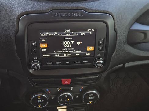 Used 2015 Jeep Renegade Latitude w/ Popular Equipment Group image 13