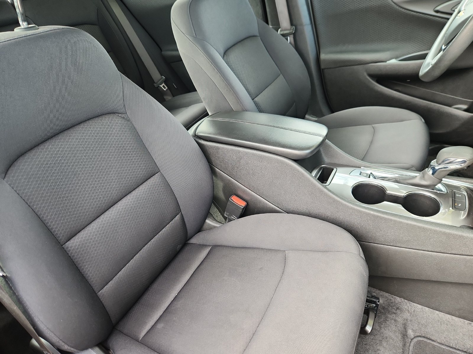 Used 2025 Chevrolet Malibu LT FWD image 15