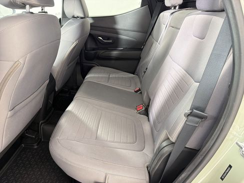 Used 2023 Hyundai Santa Cruz SEL Premium image 15