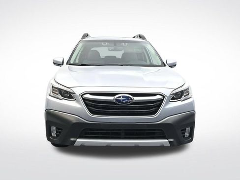 Used 2022 Subaru Outback Limited AWD/4WD image 2