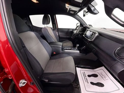 Used 2021 Toyota Tacoma TRD Sport image 27