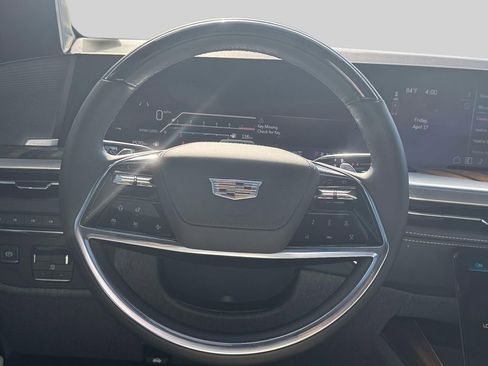 Used 2025 Cadillac Escalade Sport Platinum w/ LPO, ONYX Package AWD/4WD image 14