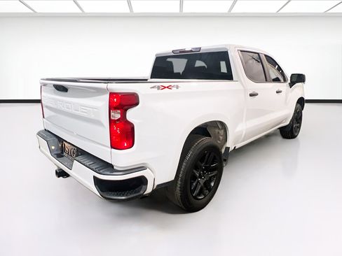Used 2024 Chevrolet Silverado 1500 Custom image 4