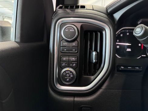 Used 2021 GMC Sierra 2500 Denali w/ Denali Ultimate Package image 28