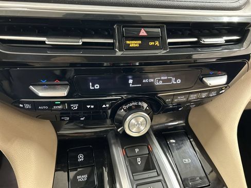 Used 2024 Acura MDX SH-AWD image 16