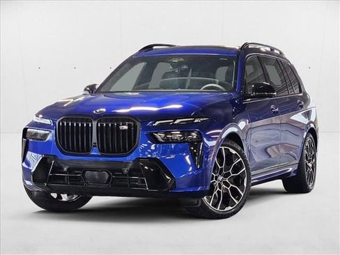 Used 2025 BMW X7 M60i image 1