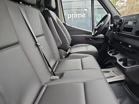 New 2026 Mercedes-Benz Sprinter 2500 image 10