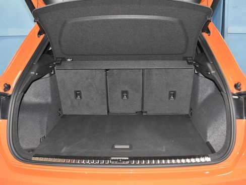 Certified 2025 Audi Q3 2.0T Premium Plus w/ Premium Plus Package image 33