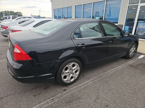 Used 2010 Ford Fusion SE FWD image 9