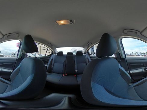 Used 2025 Nissan Versa SV FWD image 40