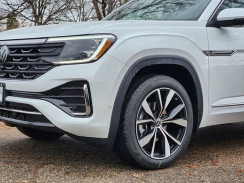 New 2026 Volkswagen Atlas Cross Sport SEL Premium R-Line AWD/4WD image 8