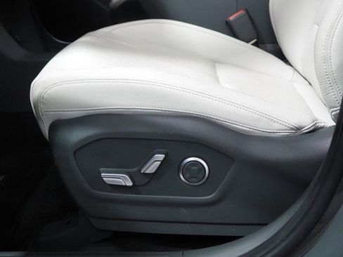 Used 2025 Hyundai Santa Fe Limited image 73