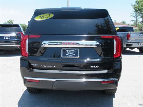 Used 2022 GMC Yukon SLT w/ SLT Luxury Package RWD image 6
