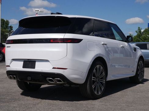 Used 2025 Land Rover Range Rover Sport Autobiography AWD/4WD image 10