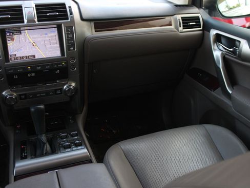 Used 2015 Lexus GX 460 Luxury image 30