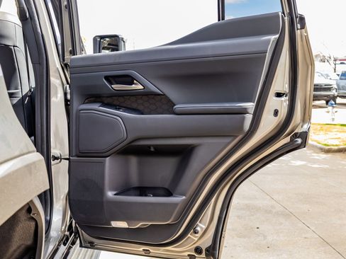 Used 2026 Lexus GX 550 w/ Accessory Package (2T) image 38