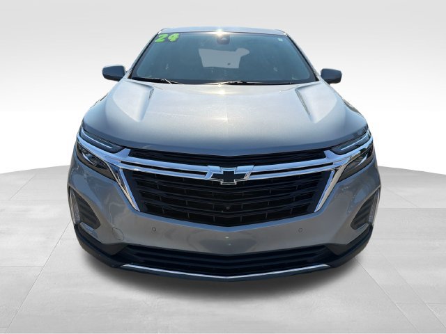 Used 2024 Chevrolet Equinox LT FWD image 2