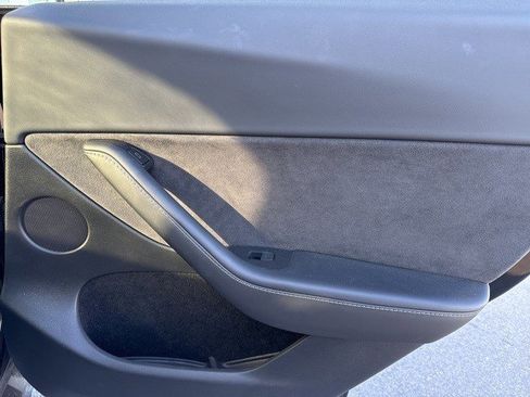 Used 2023 Tesla Model Y Long Range image 15