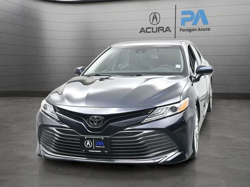 Used 2020 Toyota Camry XLE image 27