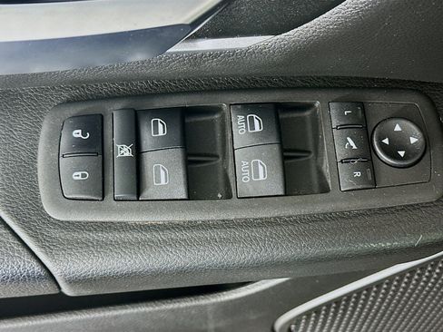 Used 2022 RAM 1500 Big Horn AWD/4WD image 15