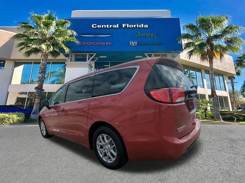 New 2026 Chrysler Voyager LX FWD image 7