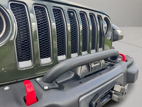 Used 2022 Jeep Wrangler Rubicon AWD/4WD image 10
