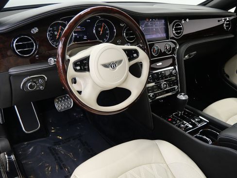 Used 2020 Bentley Mulsanne Speed RWD image 13