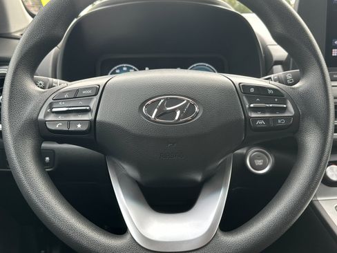 Used 2023 Hyundai Kona SE w/ Cargo Package image 22